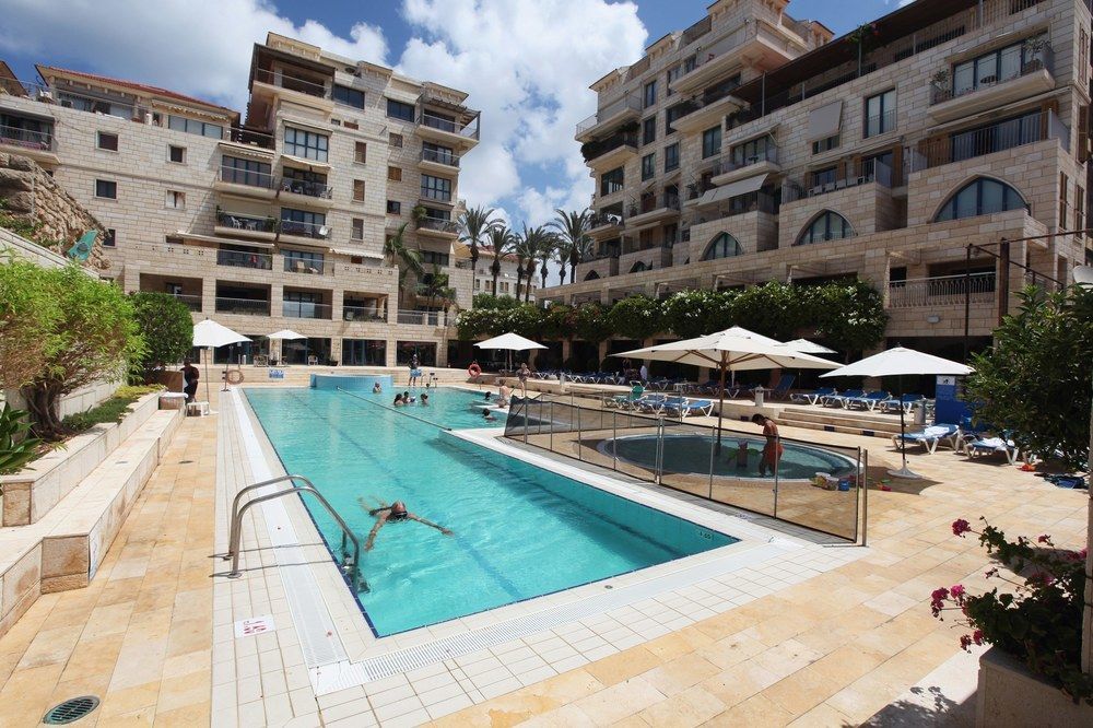 Andromeda Hill Apartments And Spa Τελ Αβίβ Εξωτερικό φωτογραφία
